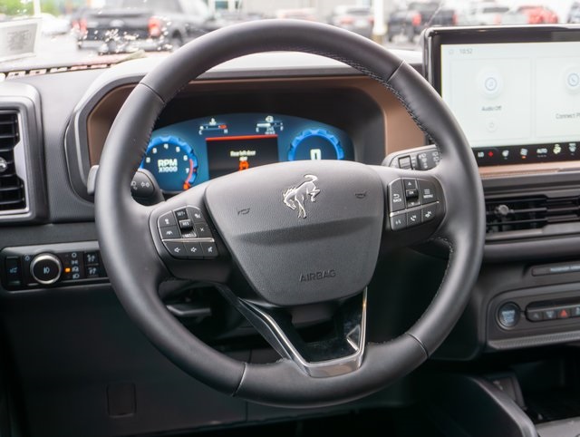 2025 Ford Bronco Sport Outer Banks photo 11