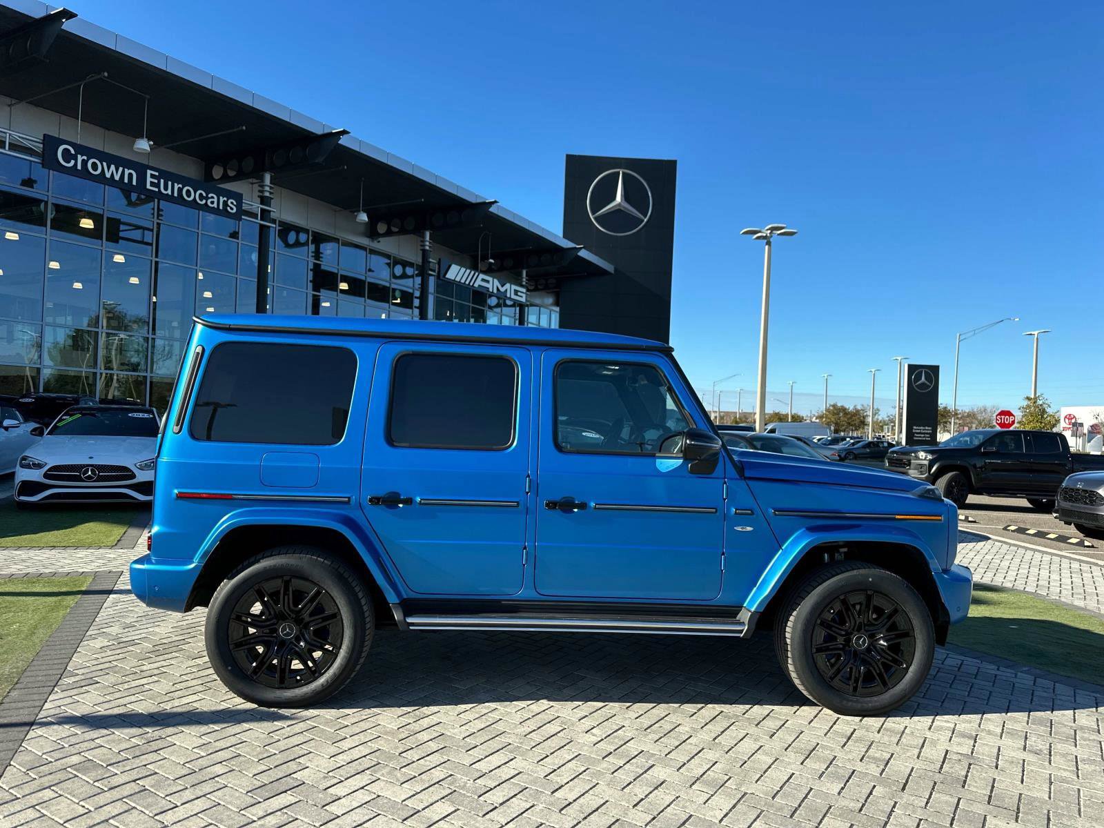 2025 Mercedes Benz G photo 3