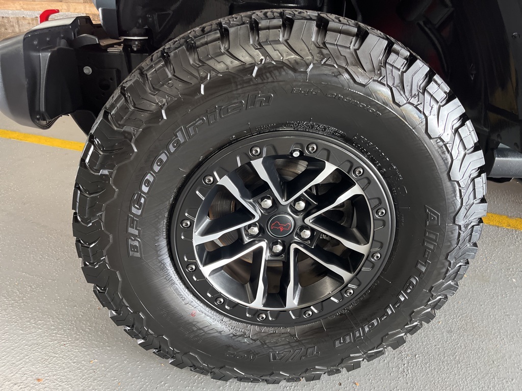 2025 Jeep Wrangler Rubicon photo 2