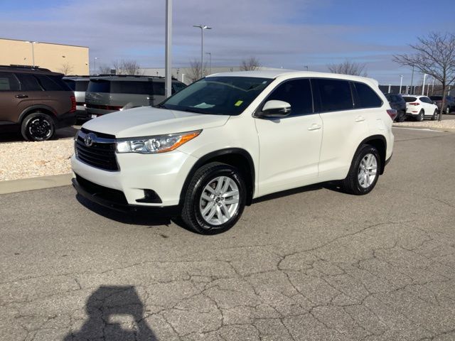2016 Toyota Highlander LE