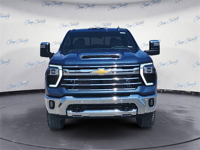 2025 Chevrolet Silverado 3500HD LTZ photo 8