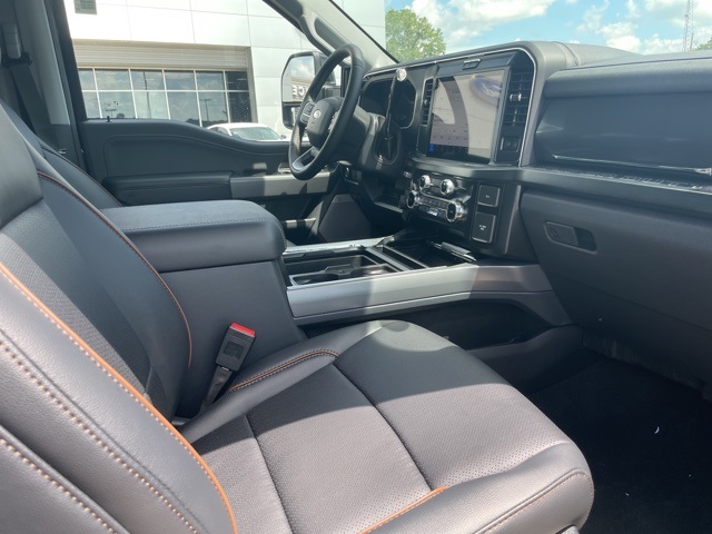 2025 Ford F-350 photo 15