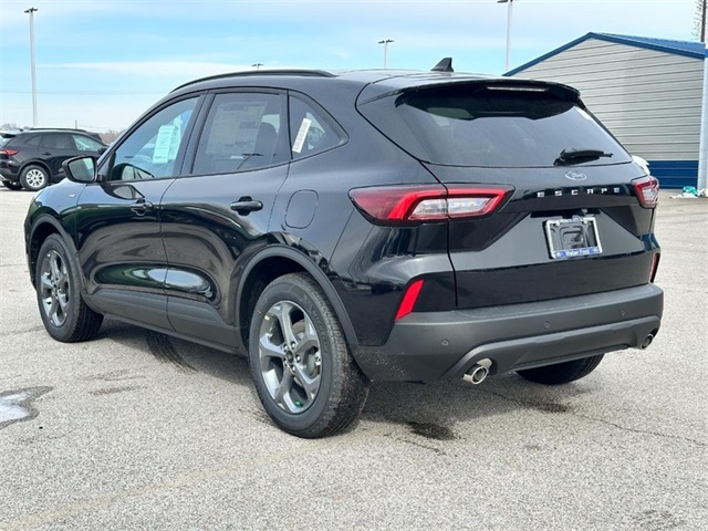 2025 Ford Escape ST-Line photo 3