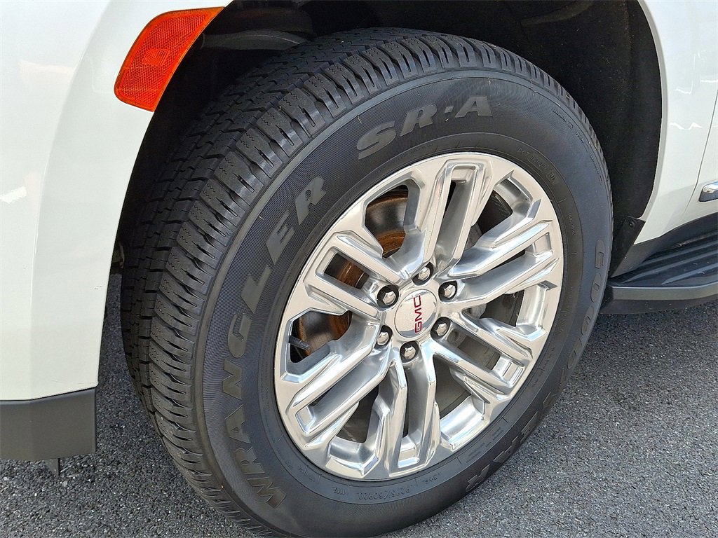 2023 Gmc Yukon XL SLT photo 6
