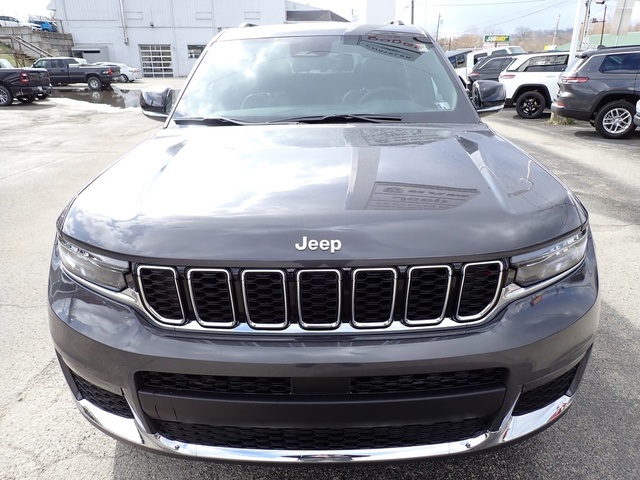 2025 Jeep Grand Cherokee Limited photo 9