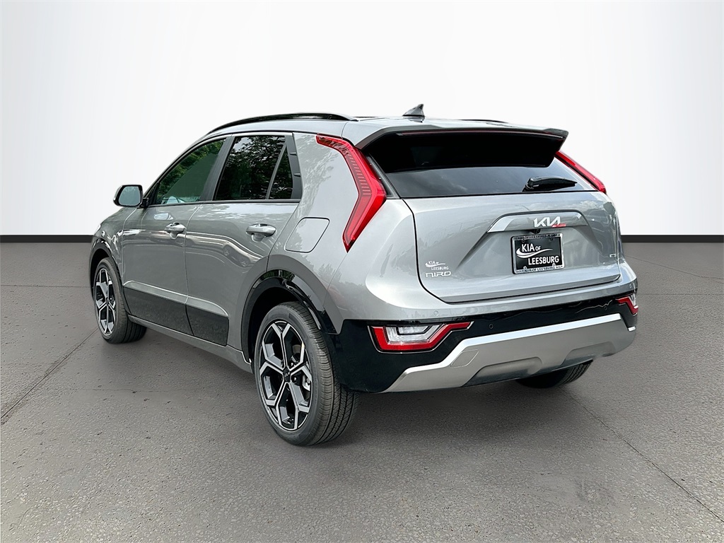 2025 Kia Niro SX Touring photo 5