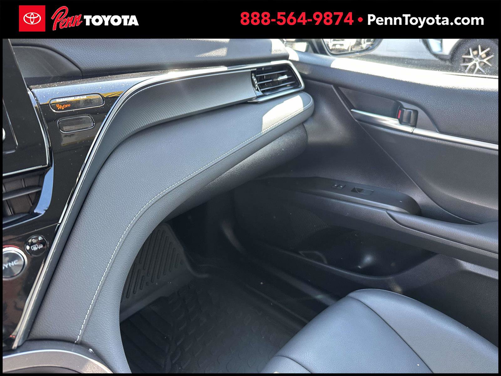 2023 Toyota Camry SE photo 29