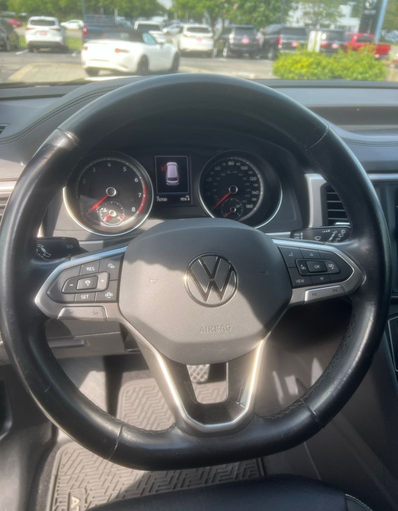 2020 Volkswagen Atlas Cross Sport SE Technology photo 4