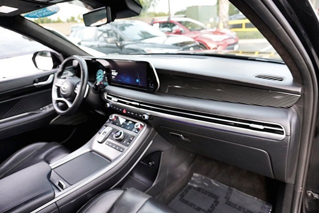 Used 2023 Black Hyundai Calligraphy image 9