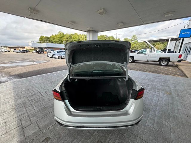 2024 Nissan Altima 2.5 SV photo 7