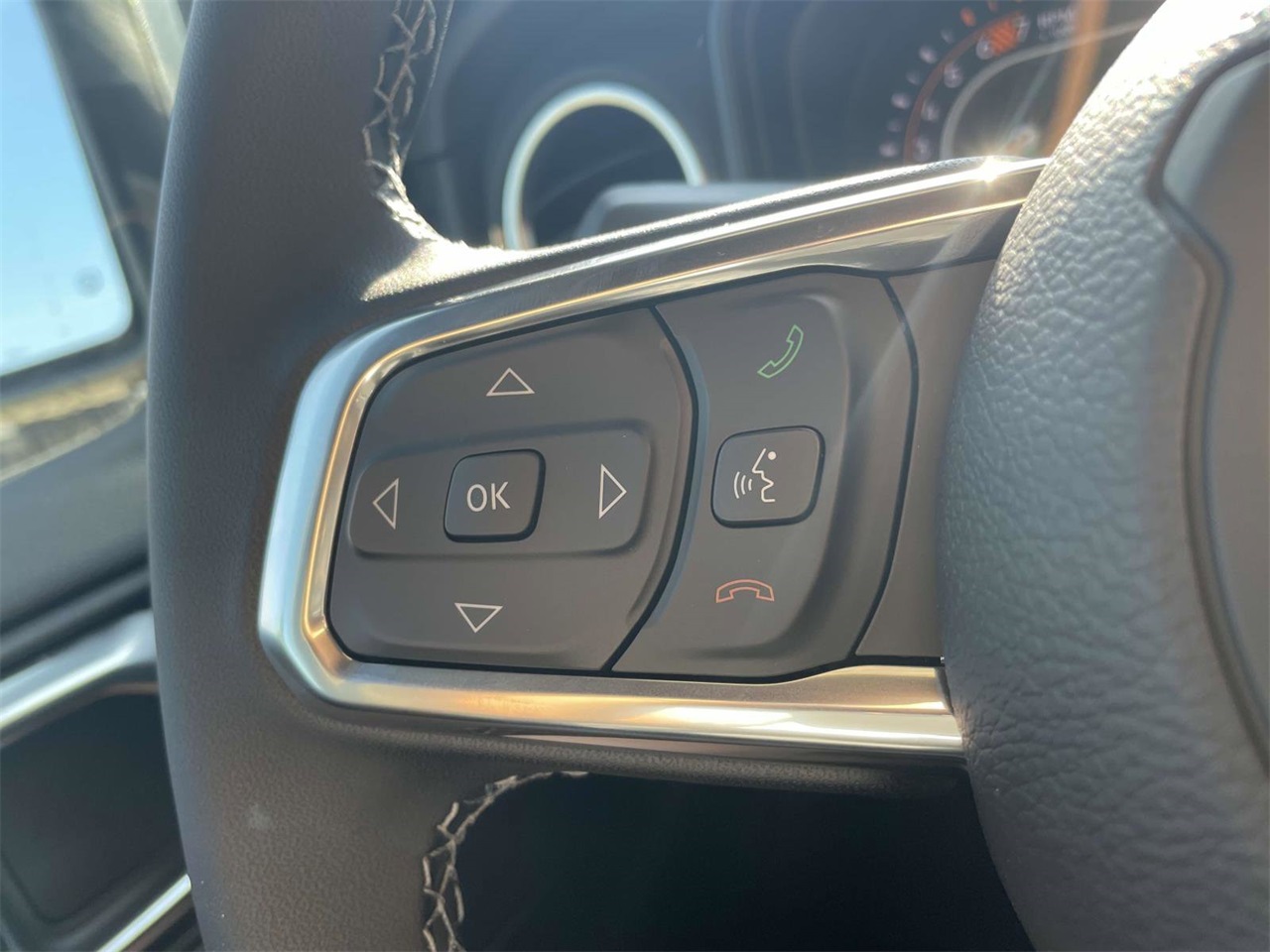 2025 Jeep Wrangler Sahara photo 12