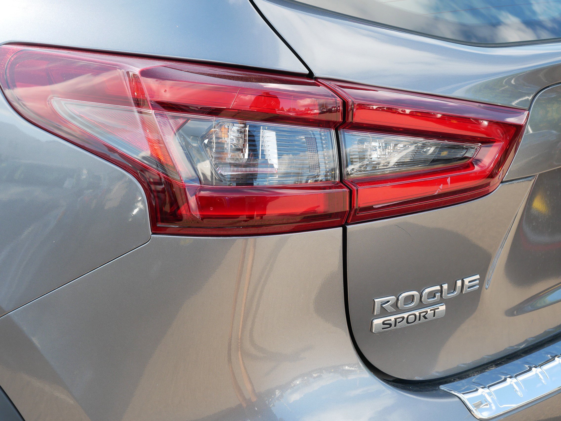 2020 Nissan Rogue Sport SV photo 17