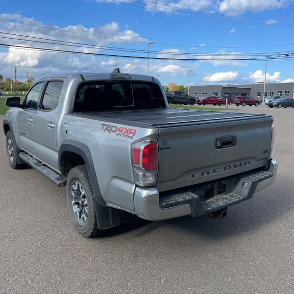 2023 Toyota Tacoma TRD Off-Road photo 6