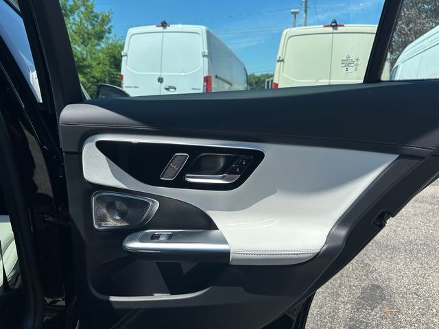 2025 Mercedes Benz C 300 4MATIC photo 18