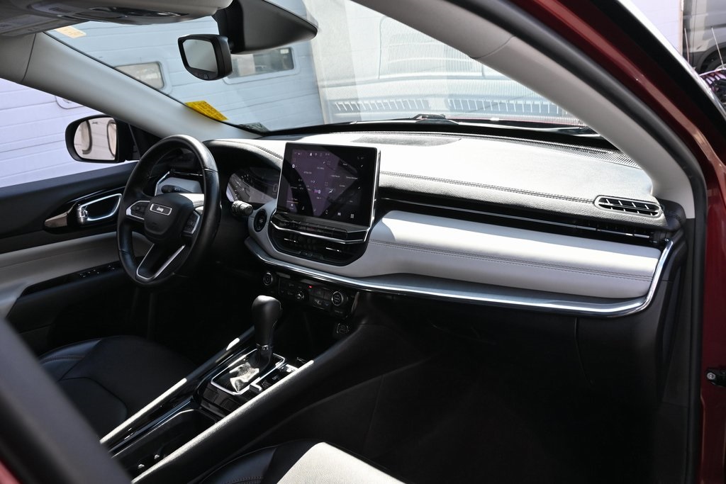 2022 Jeep Compass Limited photo 20