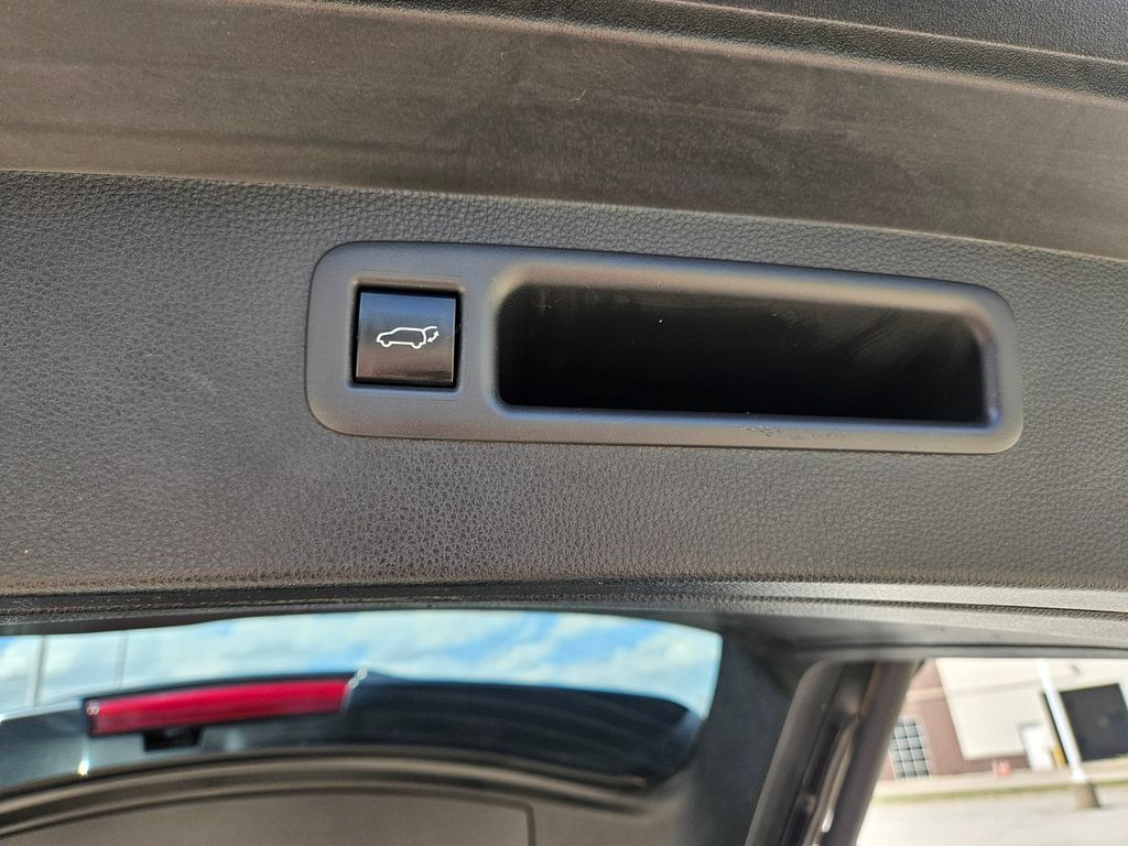 2022 Toyota Highlander XLE photo 28