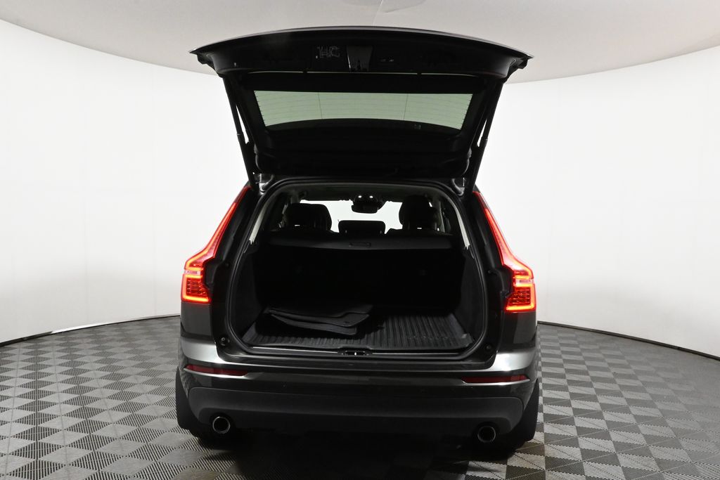 2018 Volvo XC60 T5 Momentum photo 35