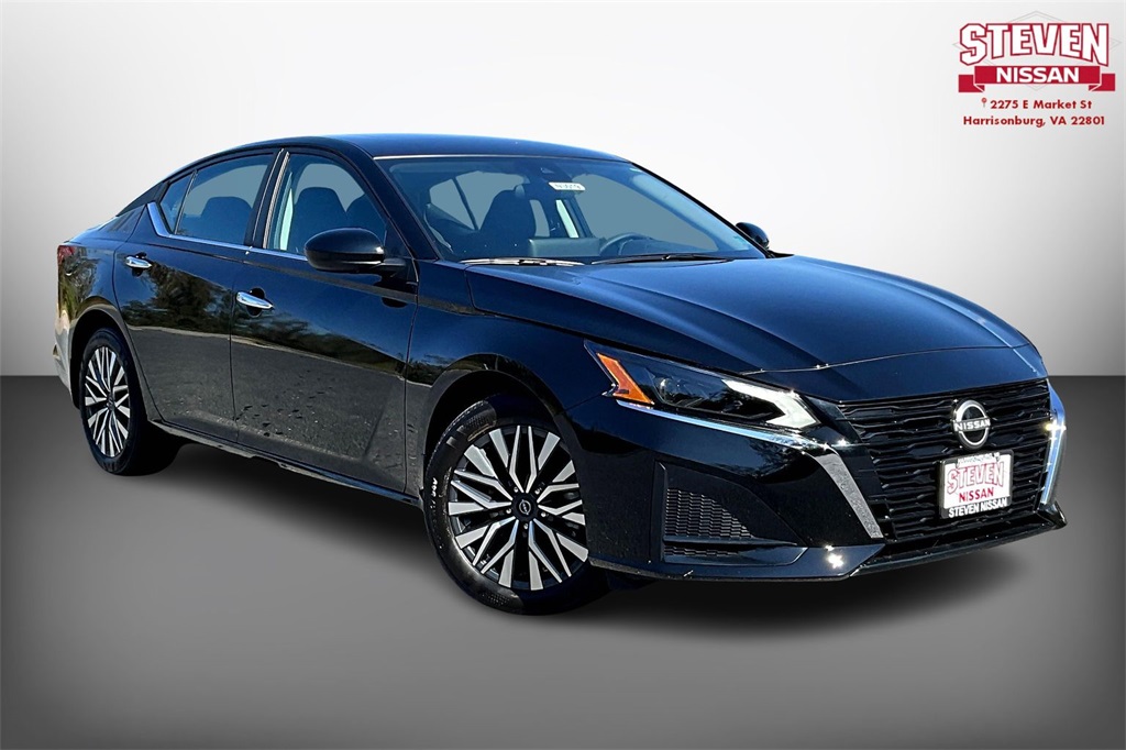 2025 Nissan Altima SV's photo