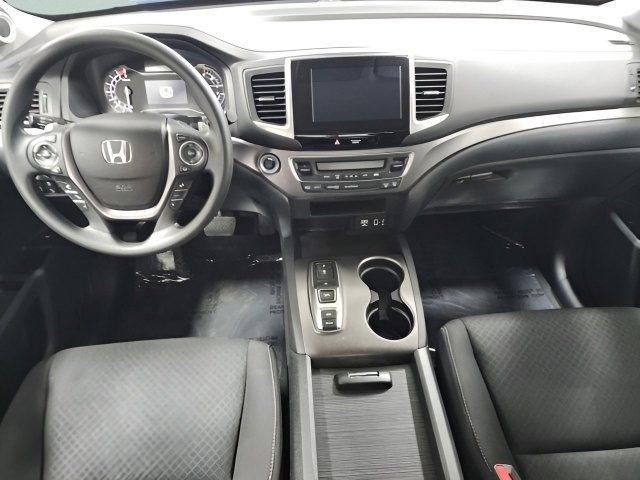 2020 Honda Ridgeline Sport photo 2