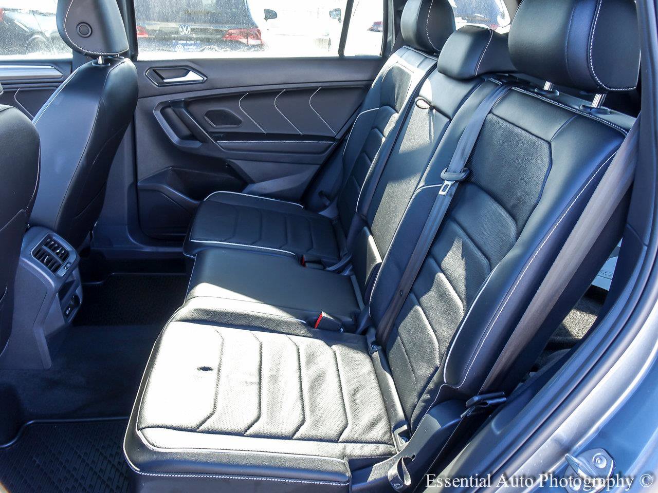 2023 VOLKSWAGEN TIGUAN - Image 9