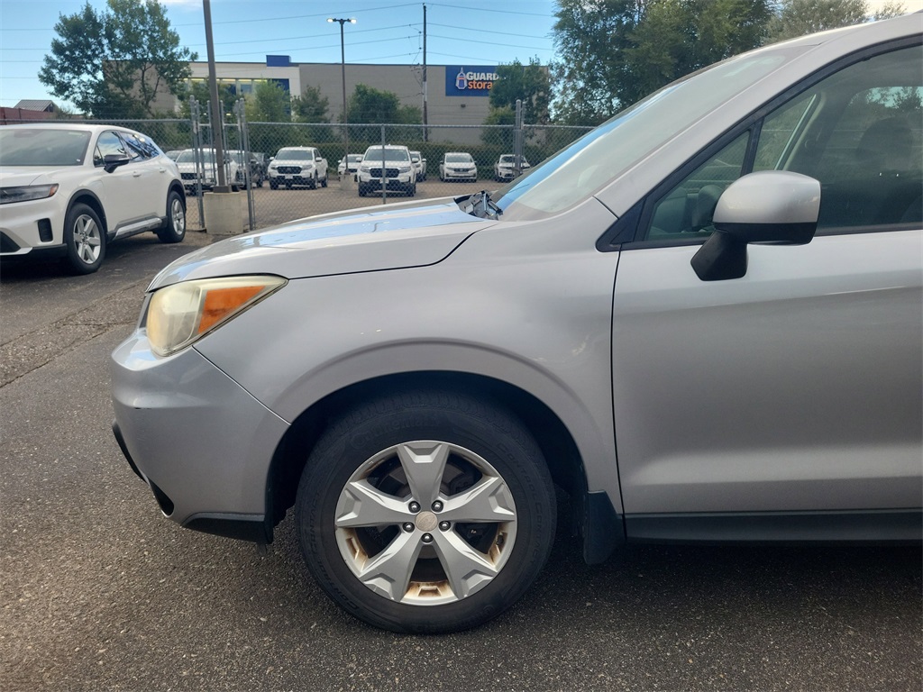 2014 Subaru Forester 2.5i Premium photo 6