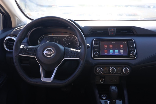 2023 Nissan Versa 1.6 SV photo 19