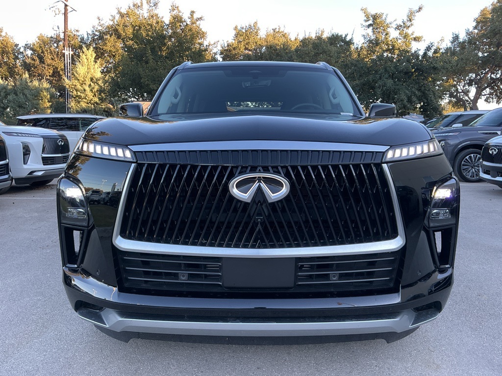 2025 Infiniti QX80 Luxe photo 2