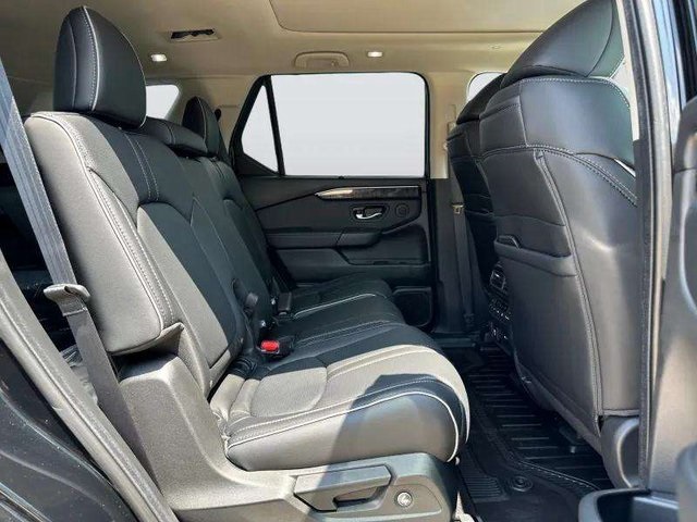2025 Honda Pilot Elite photo 36