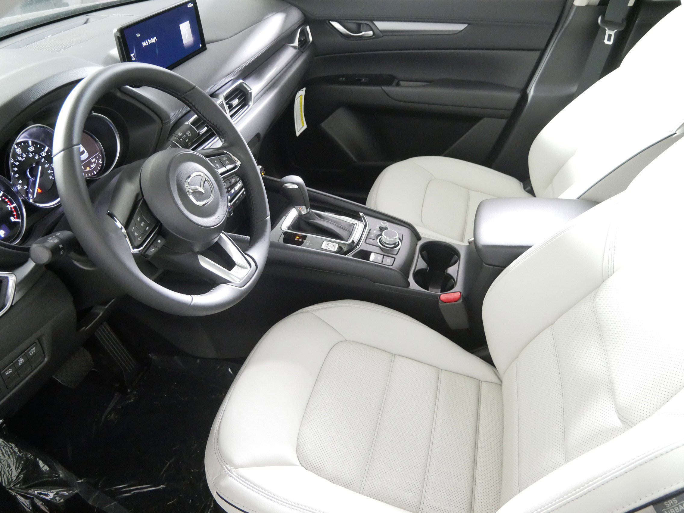 2025 Mazda CX-5 2.5 S Preferred photo 3