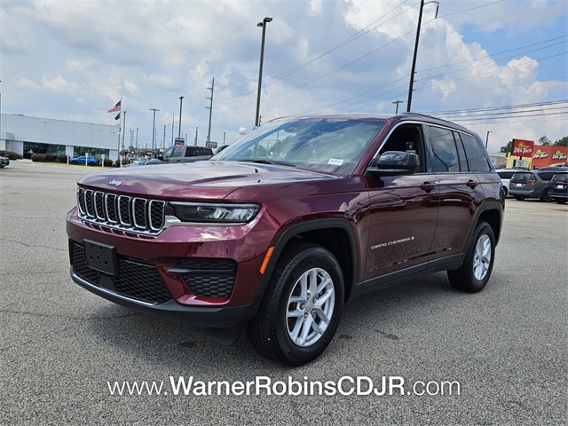 2025 Jeep Grand Cherokee Laredo X photo 3
