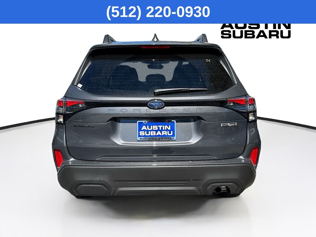 2025 Subaru Forester Premium photo 4