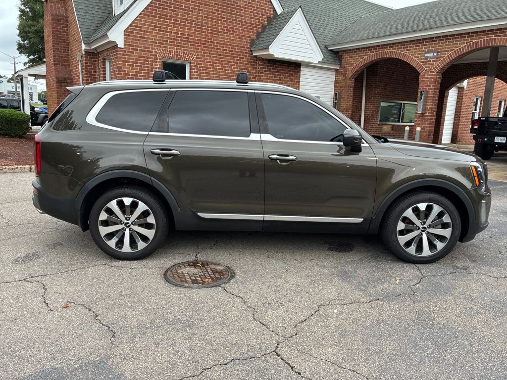 2022 Kia Telluride S photo 6