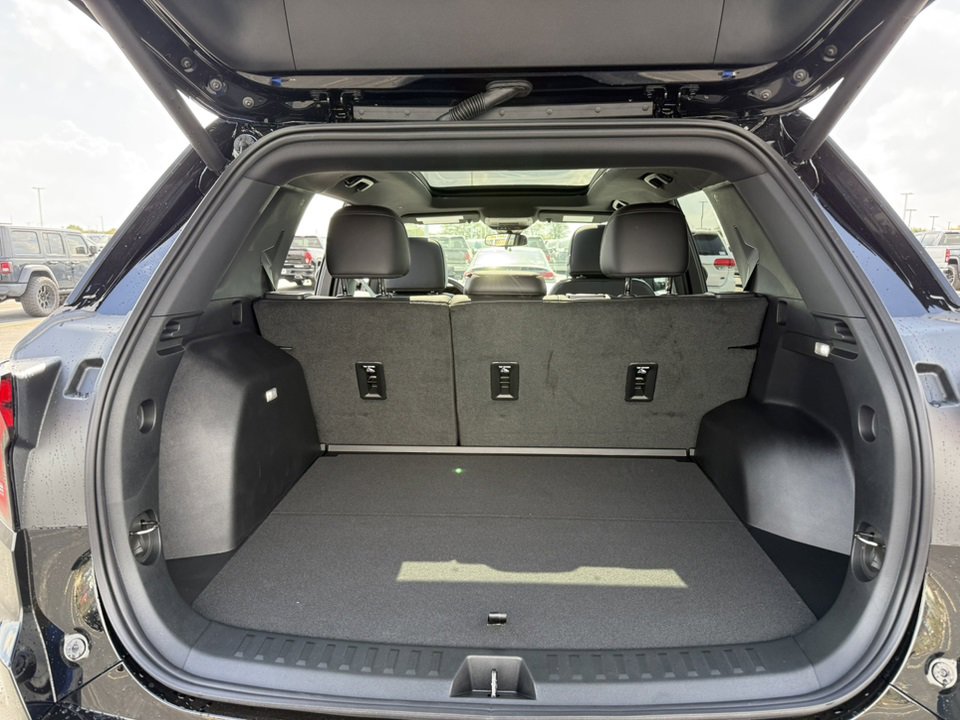 2026 GMC TERRAIN - Image 32