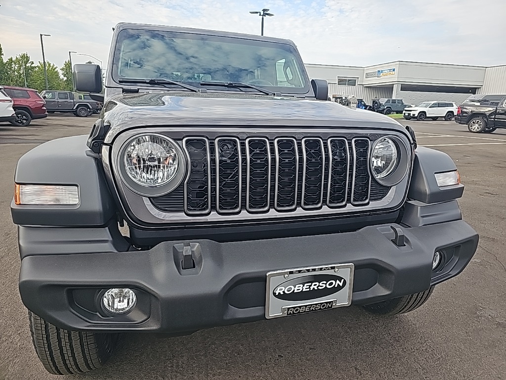 2025 Jeep Wrangler Sport photo 7