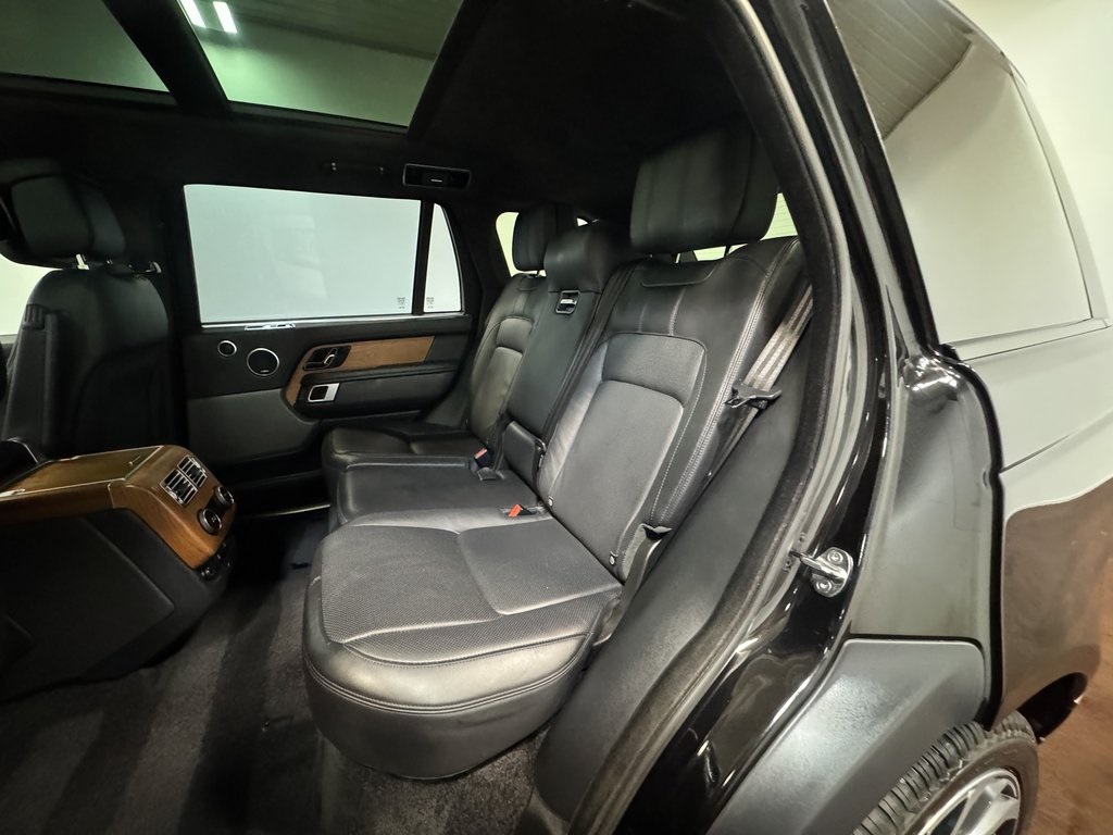 2021 Land Rover Range Rover P525 HSE HSE Westminster Edition photo 6