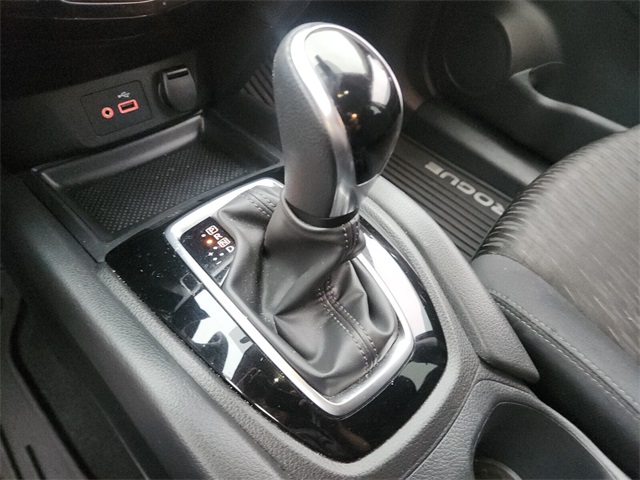 2019 Nissan Rogue S photo 22