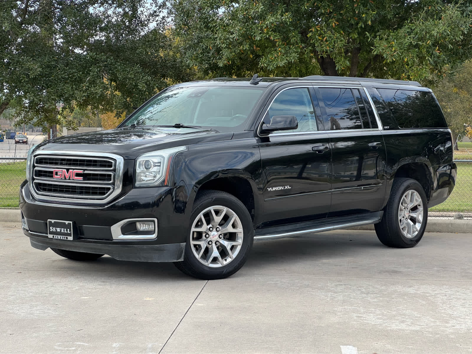 2018 GMC Yukon XL SLT Standard Edition's photo