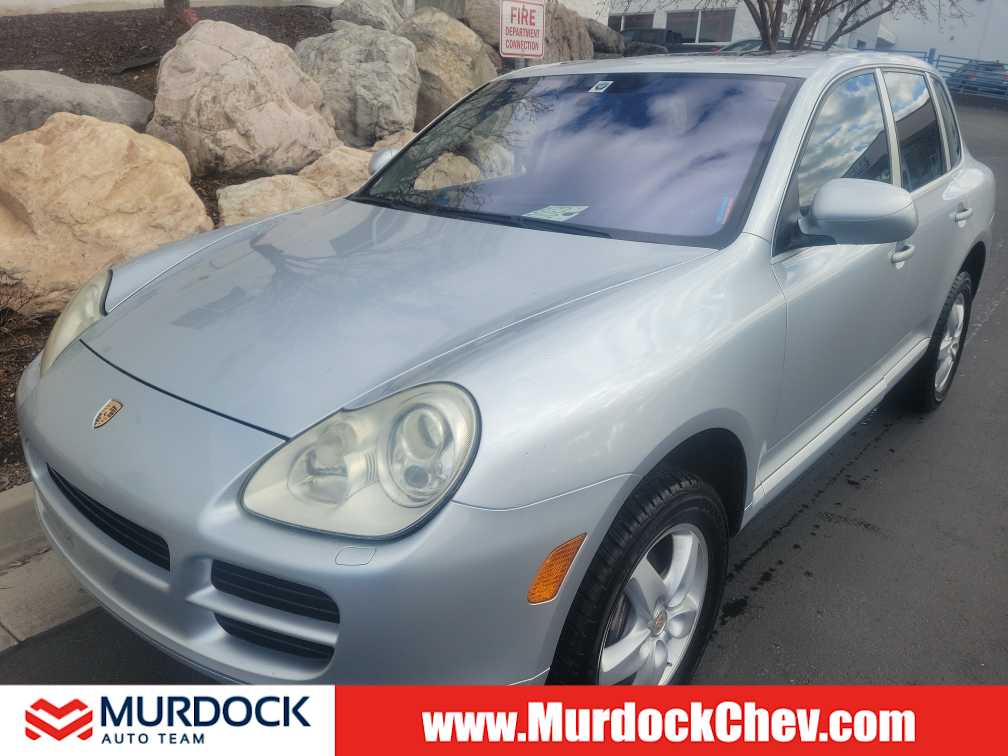 2005 Porsche Cayenne Base