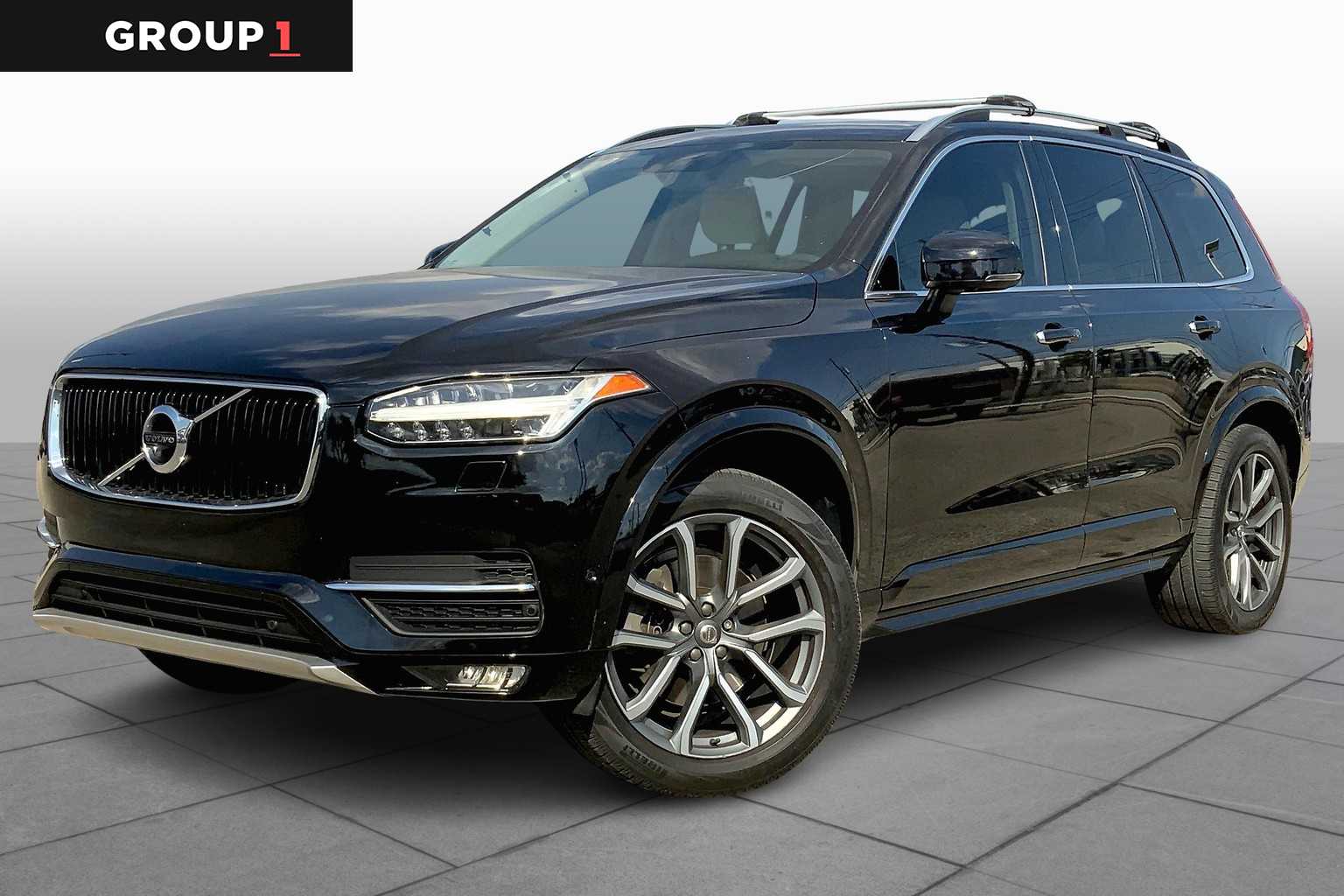 2017 Volvo XC90 Momentum's photo