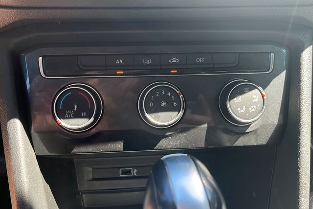 2019 Volkswagen Tiguan S photo 11