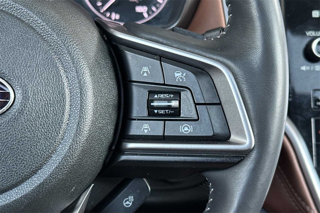 2022 Subaru Outback Touring XT photo 27