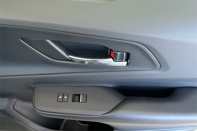 2026 Toyota Prius Plug-in Hybrid XSE photo 18