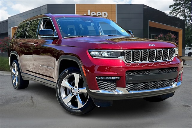 2022 Jeep Grand Cherokee Limited photo 3