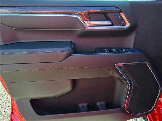 2025 Chevrolet Silverado 1500 LT photo 7