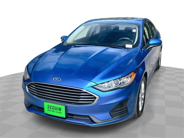 2020 Ford Fusion SE's photo