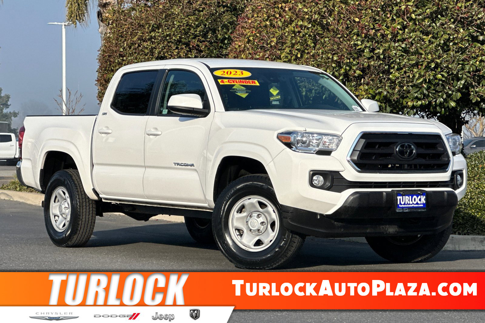 2023 Toyota Tacoma SR5's photo