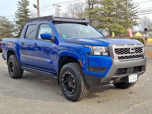 2025 Nissan Frontier photo 2