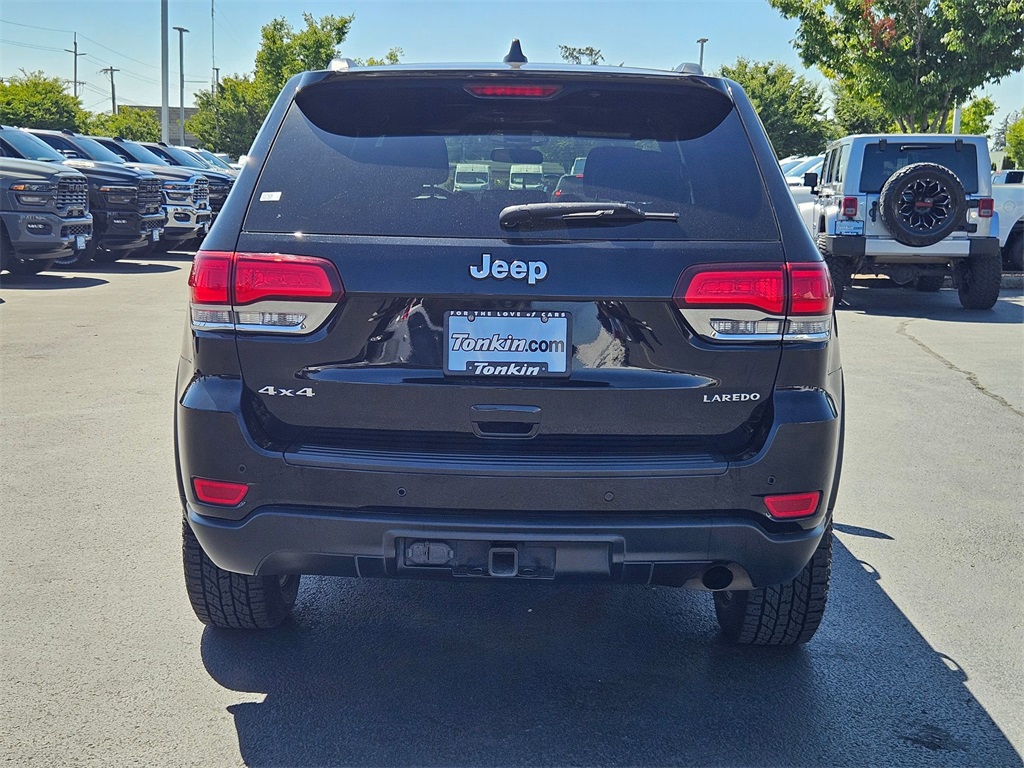 2021 Jeep Grand Cherokee Laredo E photo 2