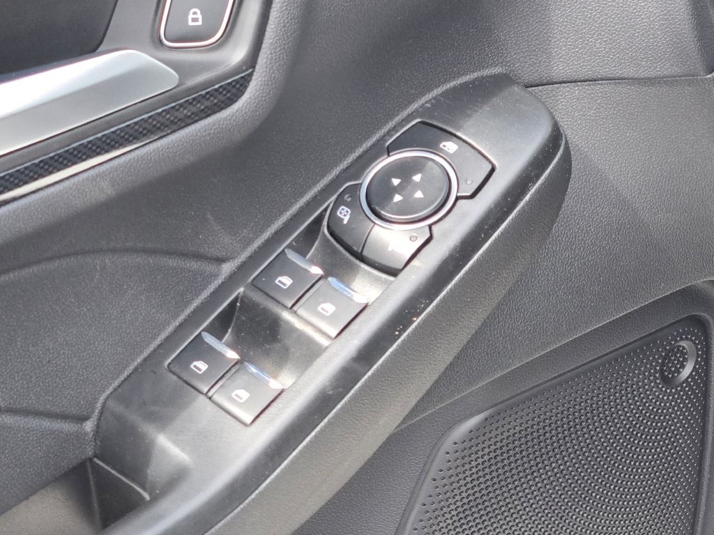 2025 Ford Escape Hybrid ST-Line Select photo 20