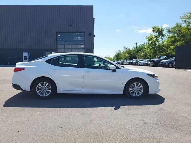 2025 Toyota Camry LE photo 2
